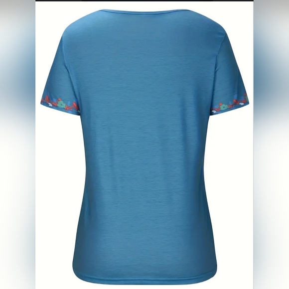 Boho Printed V-Neck Top - Picture 2 of 4